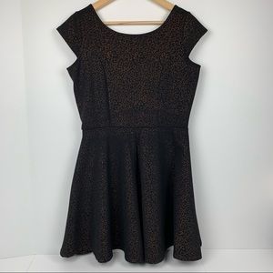 Snap Black & Gold Cheetah Print Dress Size Large